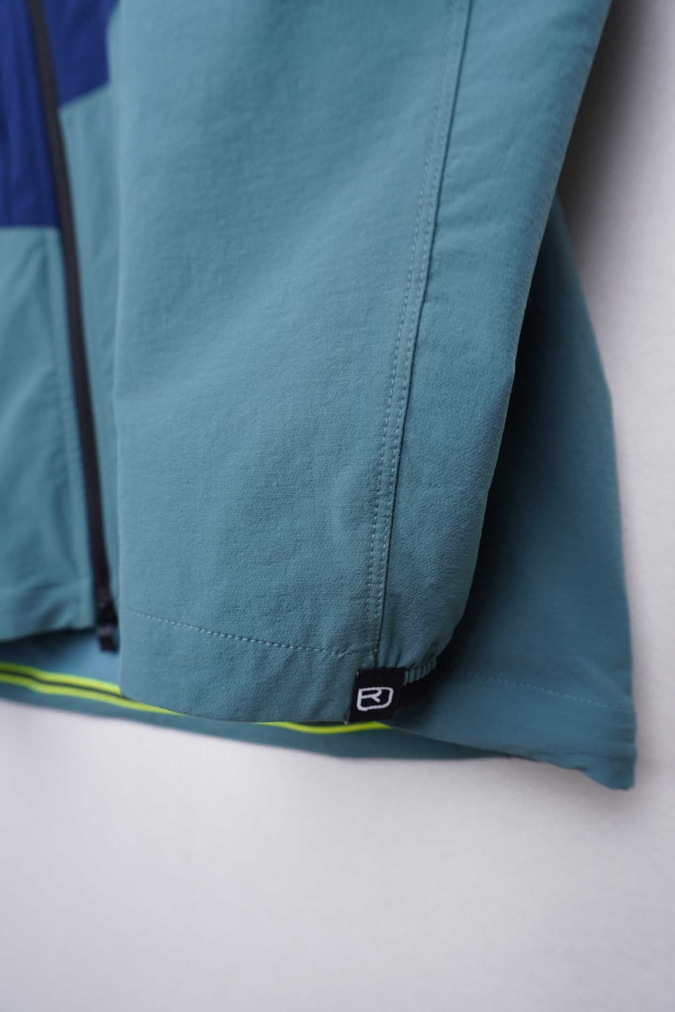 MESOLA JACKET